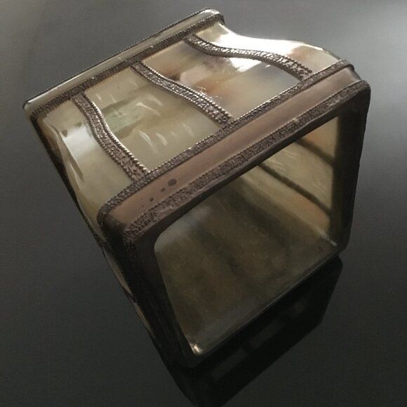 Vintage Resin Tissue Box Cover - Picture 9 of 11